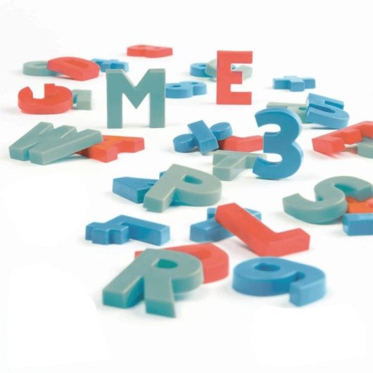Smoby 430108 Letras e Números Magnéticos 72 Peças Jogo Educativo