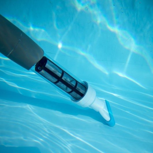 Aspirateur de fond de piscine Gre 11 W avec Manche Telescopique 133 cm