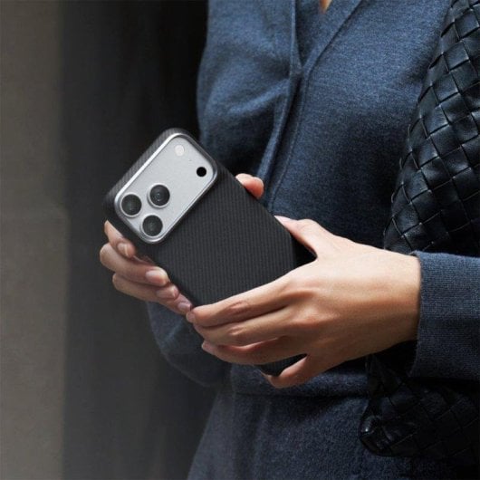 Funda para móvil PITAKA Edge de fibra de aramida negra/gris MagSafe para iPhone 18 Pro Max