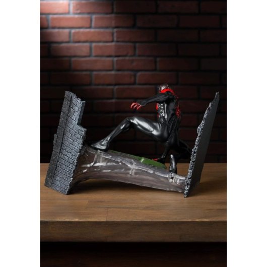 Figura Spider-man Miles Morales Marvel Gallery Estatua Diorama 18 Cms