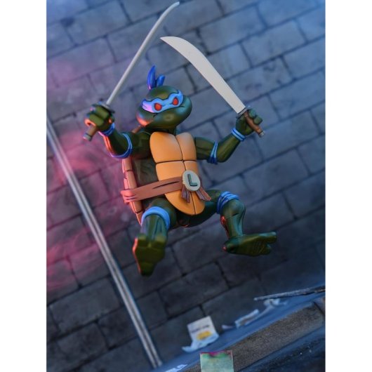 Figura Ultimate Leonardo Leads Tmnt Las Tortugas Ninja Articulada 18 Cms