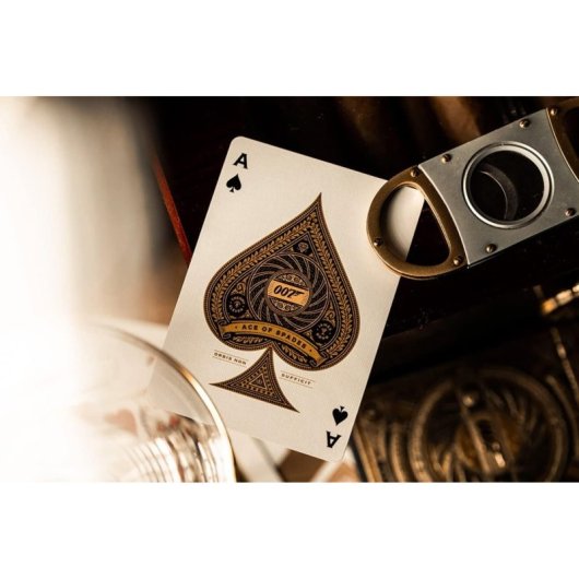 Baraja De Cartas Premium James Bond 007