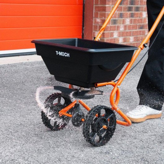 Niveauur de pelouse Monster T-mech 100 cm orange avec épandeur rotatif