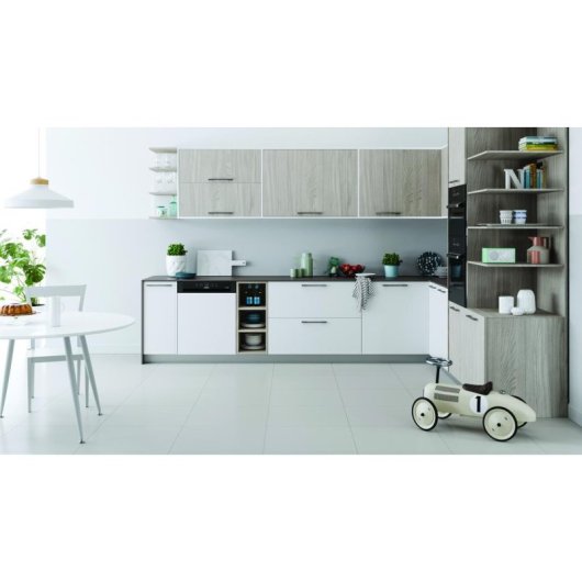 Lavastoviglie Indesit I3B L634 B 14 Coperti Classe D 44 dB