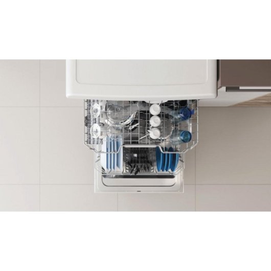 Lavastoviglie Indesit IN2FFC14BN6 14 Coperti C 44 dB silenziosa