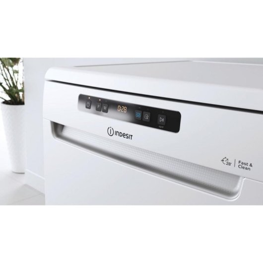 Lavastoviglie Indesit IN2FFC14BN6 14 Coperti C 44 dB silenziosa