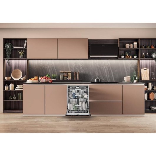 Lavastoviglie Hotpoint HM7 42 L 15 Coperti C integrata 42 dB