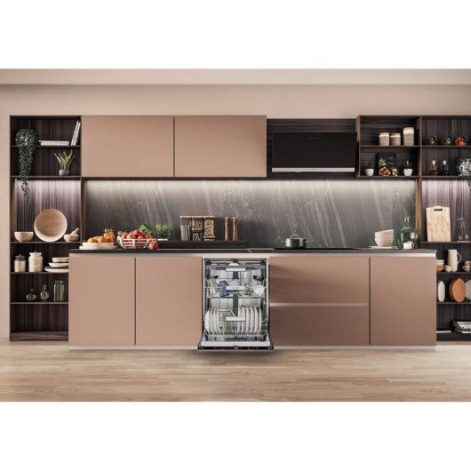 Lavastoviglie Hotpoint HM7 59 TL 15 Coperti Classe B integrato touch
