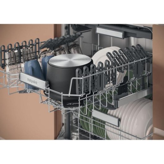 Lavastoviglie Hotpoint HM7 59 TL 15 Coperti Classe B integrato touch
