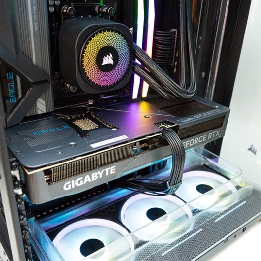 PcCom Imperial AMD Ryzen 7 9800X3D / 32GB / 1TB SSD / RTX 5070 Ti 16GB / Windows 11 Home  By Xurxo Carreño