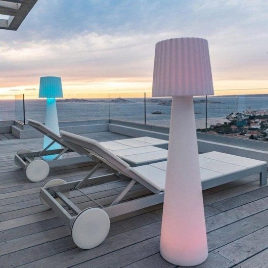 LED Bodenlampe Lumisky Lady Exterior Mehrfarbig