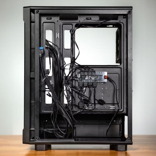 Caja PC Kolink AM2 ARGB Torre ATX Negro 4 ventiladores 120 mm