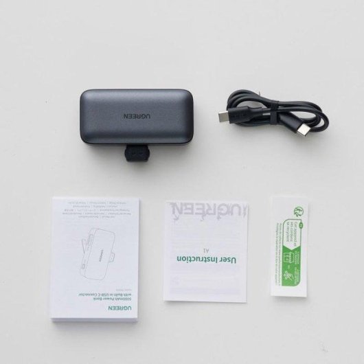 Power Bank Ugreen 35338 5.000 mAh 22,5 W Apta para avión Negro
