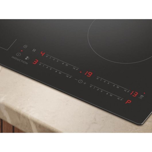 Plaque a induction Electrolux EIV63443CT 60 cm 4 zones noire