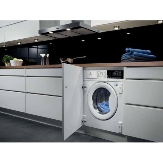 Lavasecadora Electrolux 8/4 kg B/D EN7W4862OF integrable con vapor