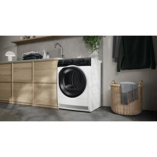 Secadora de condensación Electrolux EDE688CBBO 8 kg clase C con bomba de calor