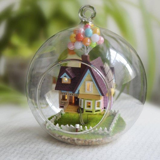 Maqueta Dam Electronics Flying House Wonderland 3D con Luces LED 12 x 12 x 12 cm