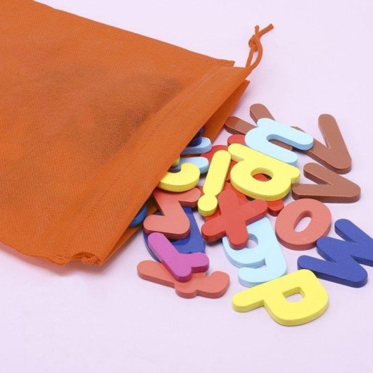 Jeu d’orthographe Dam Electronics avec lettres en bois et tableau blanc