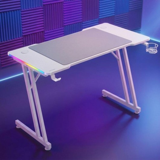 Mesa gaming Mars Gaming 120 cm RGB con fibra de carbono y alfombrilla XXL estructura de acero