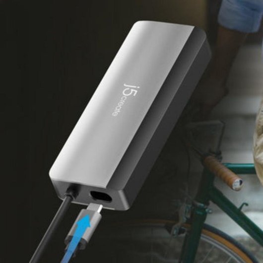 Hub j5create JCD362 Slim 8-in-1 USB-C HDMI 4K144