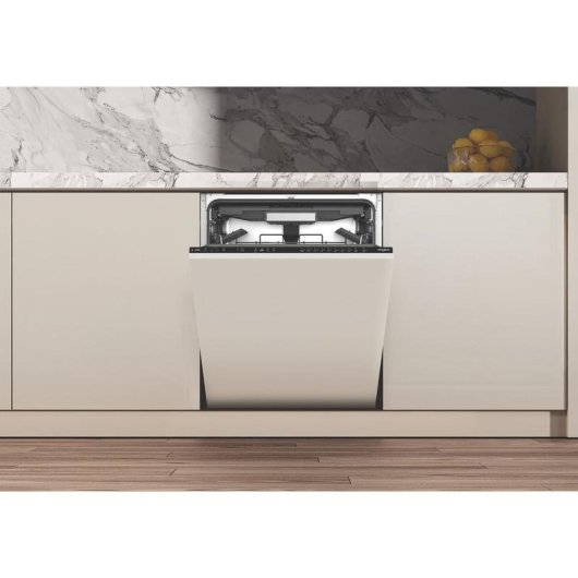 Lavavajillas Whirlpool WH7ITD14C6N6 14 servicios D con PowerClean Pro y Multizone