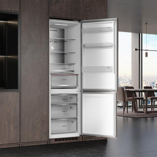 Frigorífico Combi Teka RBF 84695 FI SLN Total No Frost 198 cm 328 L E Inox