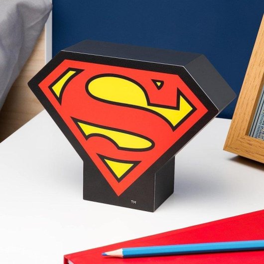 Lámpara Paladone DC Escudo Superman 12 cm 3 Pilas AAA