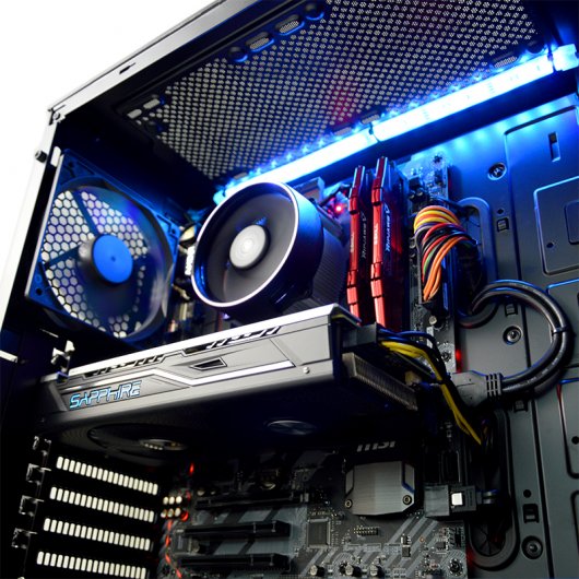 PcCom Silver Ryzen 7 1700 / 16GB / 120GB SSD + 1TB / RX480 OC 4GB