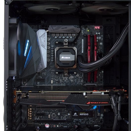 PcCom Platinum Ryzen 1800X/16GB/240M.2/2TB/GTX1080
