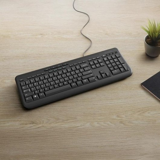 Microsoft Wired Keyboard 600 Teclado Multimedia