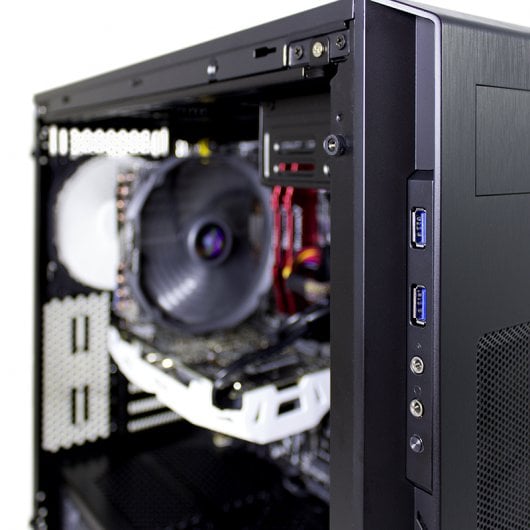 PcCom Gold GTX 1070 Intel Core i5-7600K/16GB/1TB+240SSD/GTX1070 + BenQ EX3200R 31.5" 144Hz LED Curvo