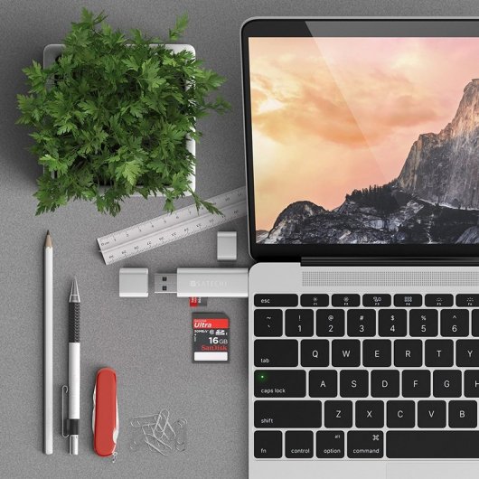 Satechi Leitor de Cartões SD/MicroSD com USB 3.0/ USB Tipo C Prateado