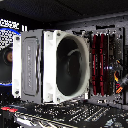 PcCom Gold Pro i5-7600K / 16GB / SSD 250GB / 1TB HDD / GTX1080