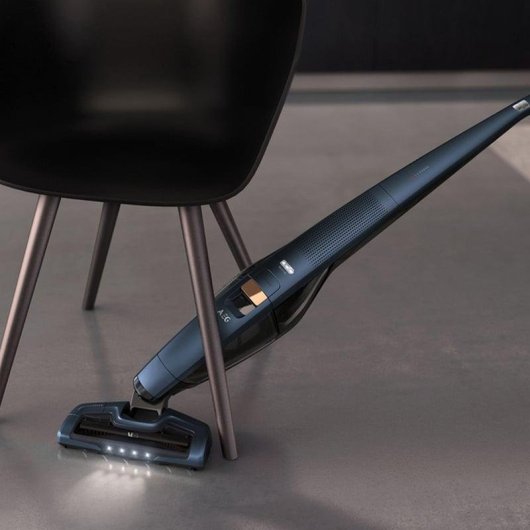 AEG CX8-2-95IM Aspiradora Escoba 32.4V