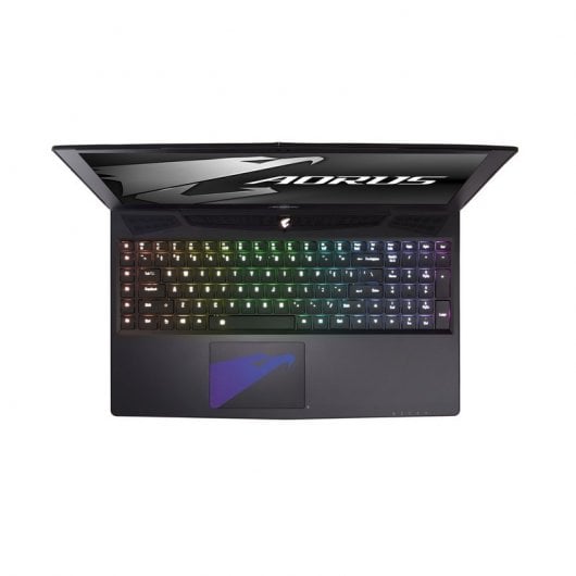 Gigabyte Aorus X5 V7 Intel Core i7-7820HK/16GB/1TB+512GB SSD/GTX 1070/15.6" + Mochila Aorus B5