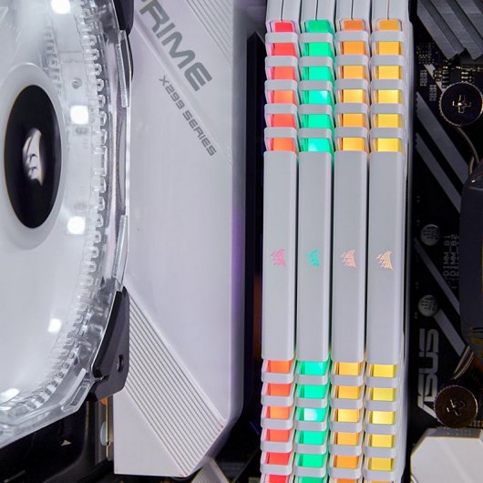 Corsair Vengeance RGB White DDR4 3200 PC4-25600 32GB 4x8GB CL16