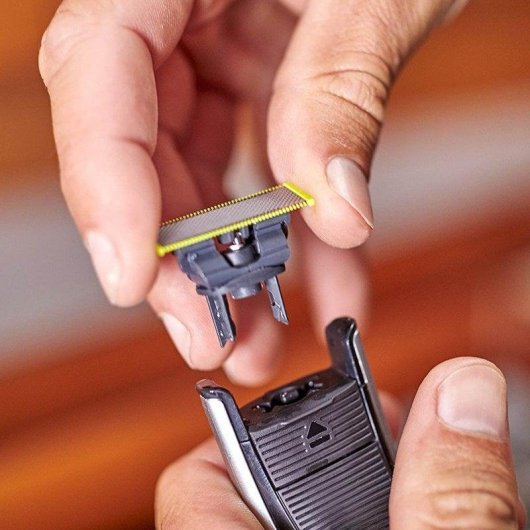 Lâminas de Barbear Facial Philips OneBlade QP220/50 2 Unidades