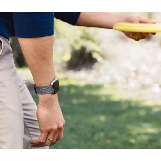 Fitbit Versa Bluetooth NFC GPS 34mm LCD Gris Aluminium Étanche 50m Pulsomètre SpO2