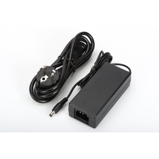 Digitus Switch 4 Puertos Gigabit PoE + 1 Puerto Uplink