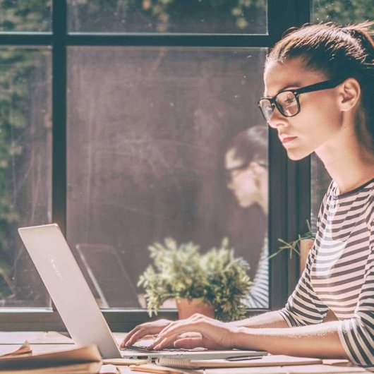 MSI PS42 Modern 8RC-001ES Intel Core i7-8550U/16GB/512GB SSD/GTX 1050/14"