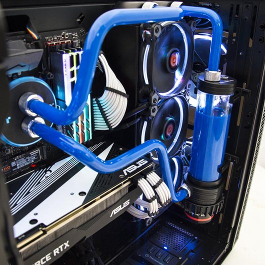 PcCom Custom Intel Core i7-8700K/32GB/500GB M.2+4TB/RTX 2080