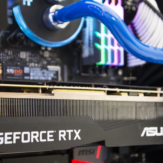 PcCom Custom Intel Core i7-8700K/32GB/500GB M.2+4TB/RTX 2080