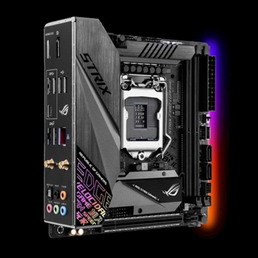 Schede Madri ASUS ROG STRIX Z390-I GAMING Z390 LGA1151 DDR4 Mini-ITX WiFi RGB SupremeFX