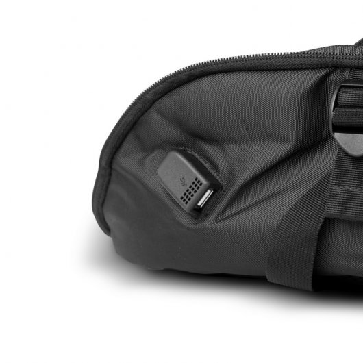 Ozone Giants BPCK Mochila Gaming con Puerto USB para Portátil hasta 17"