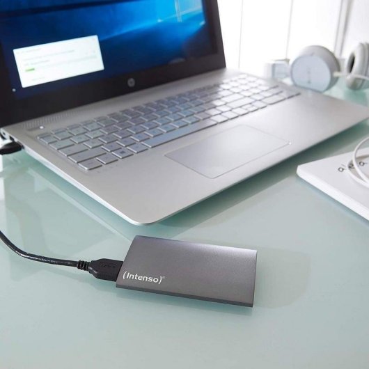 Disco SSD Intenso Premium Edition 500GB USB 3.2 veloce e resistente