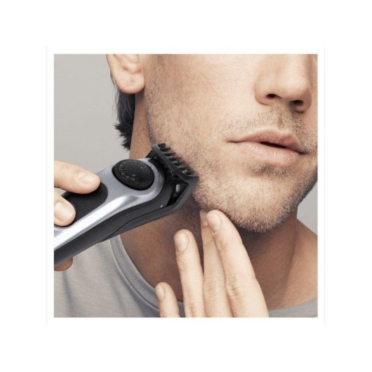 Aparador de Barba Facial Braun BT5060 Recarregável 100min 39 Ajustes 2 Pentes Carga Rápida