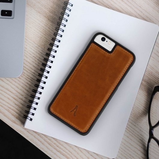 Étui Akashi en cuir véritable camel pour iPhone 6/6S/7/8