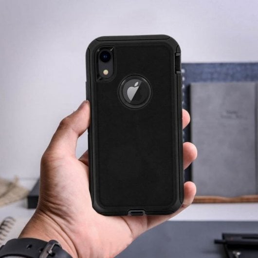 Custodia protettiva nera Avizar per iPhone XR