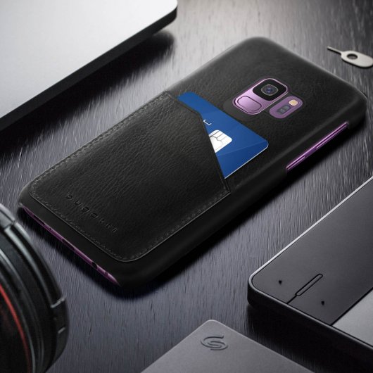 Custodia rigida Bugatti Londra in vera pelle nera per Samsung Galaxy S9