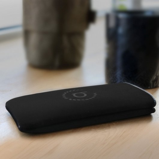 Bugatti Funda Bolsillo Negra para Smartphones de 141x59mm